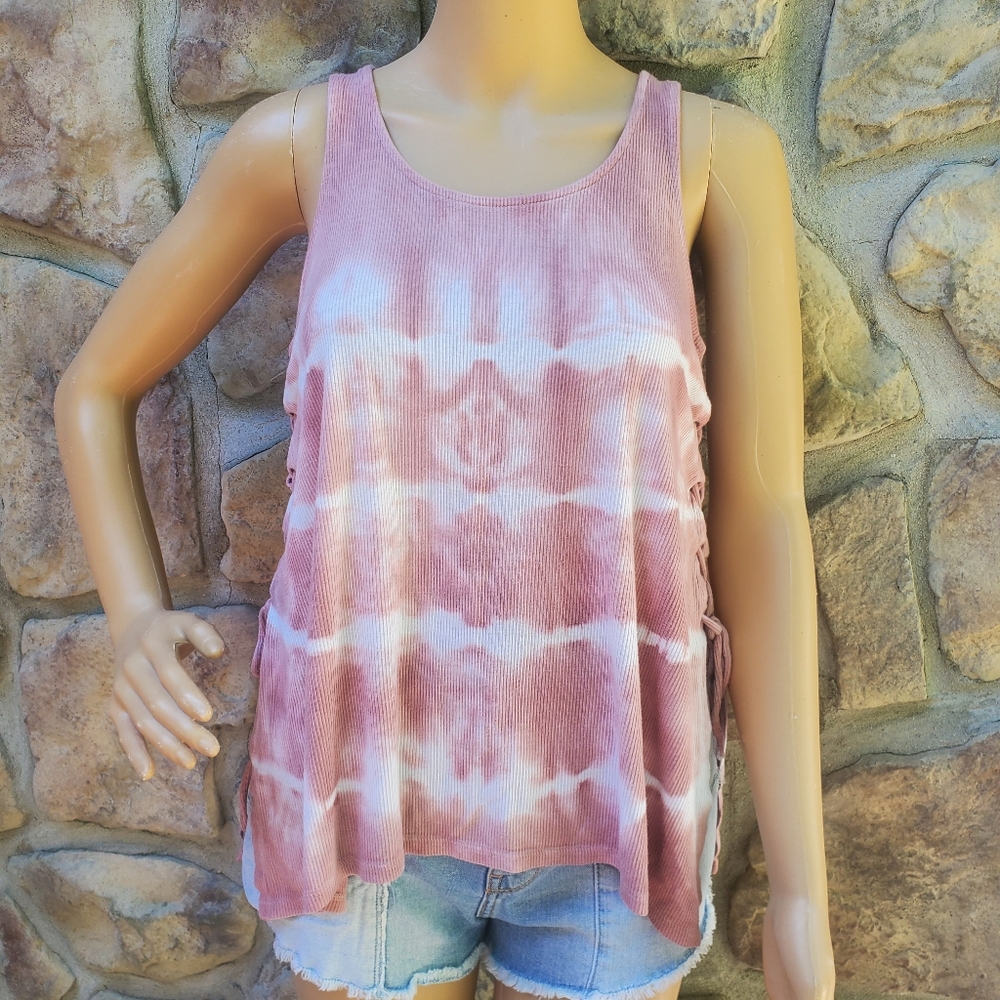 AMERICAN EAGLE | Pink & White Ribbed Soft & Sexy Tank